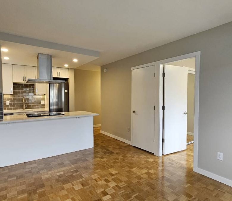Pet Friendly 1 Bedroom Unit With Laundry In Fairview