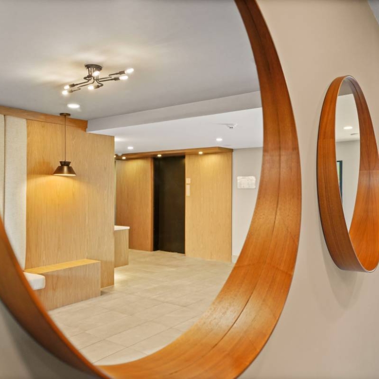 2 Bedroom 1 Bathroom Unit With 900 sqft Private Patio With Laundry