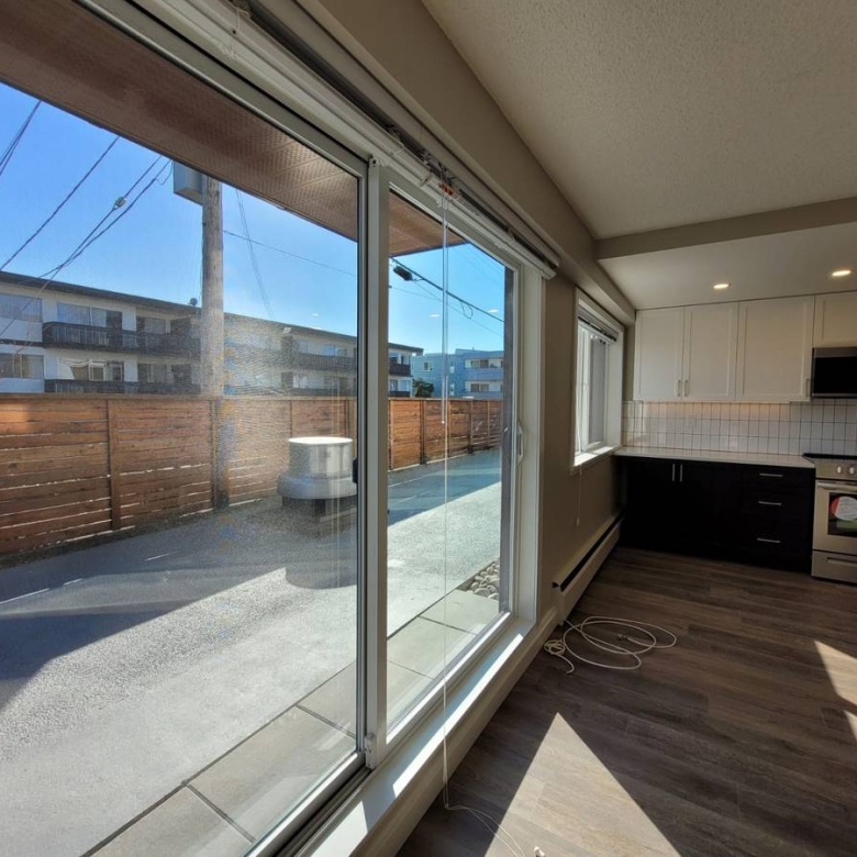 2 Bedroom 1 Bathroom Unit With 900 sqft Private Patio With Laundry