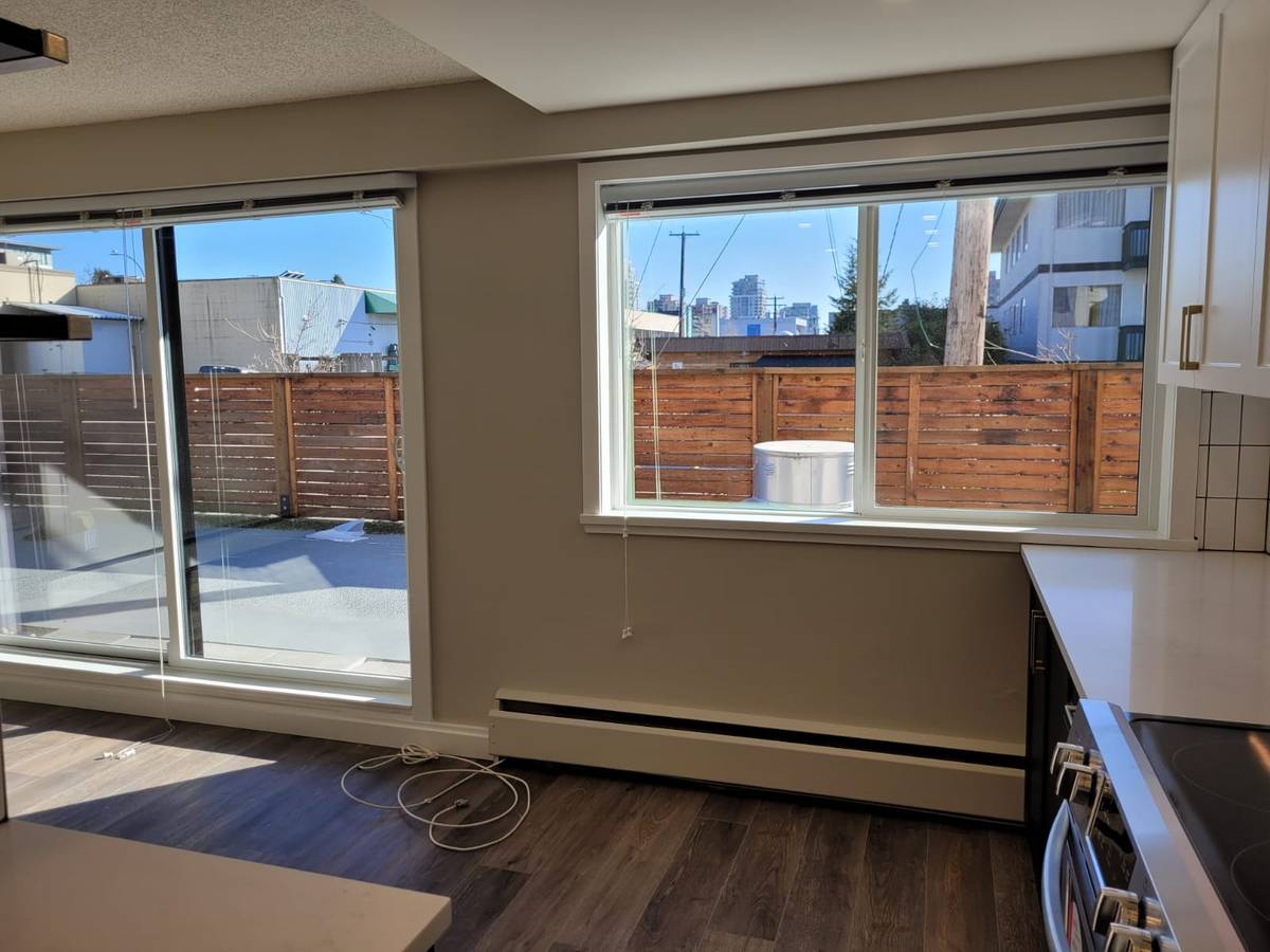 2 Bedroom 1 Bathroom Unit With 900 sqft Private Patio With Laundry