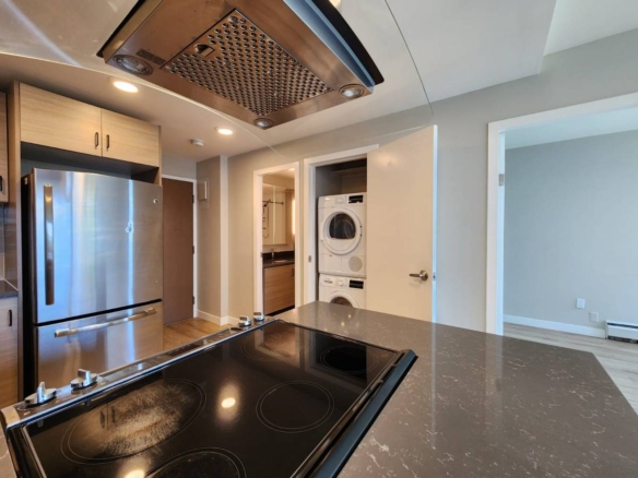 Pet Friendly 1 Bedroom With Laundry In South Granville