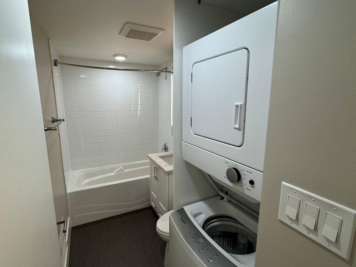  Cat Friendly 1 Bedroom With Laundry In The West End