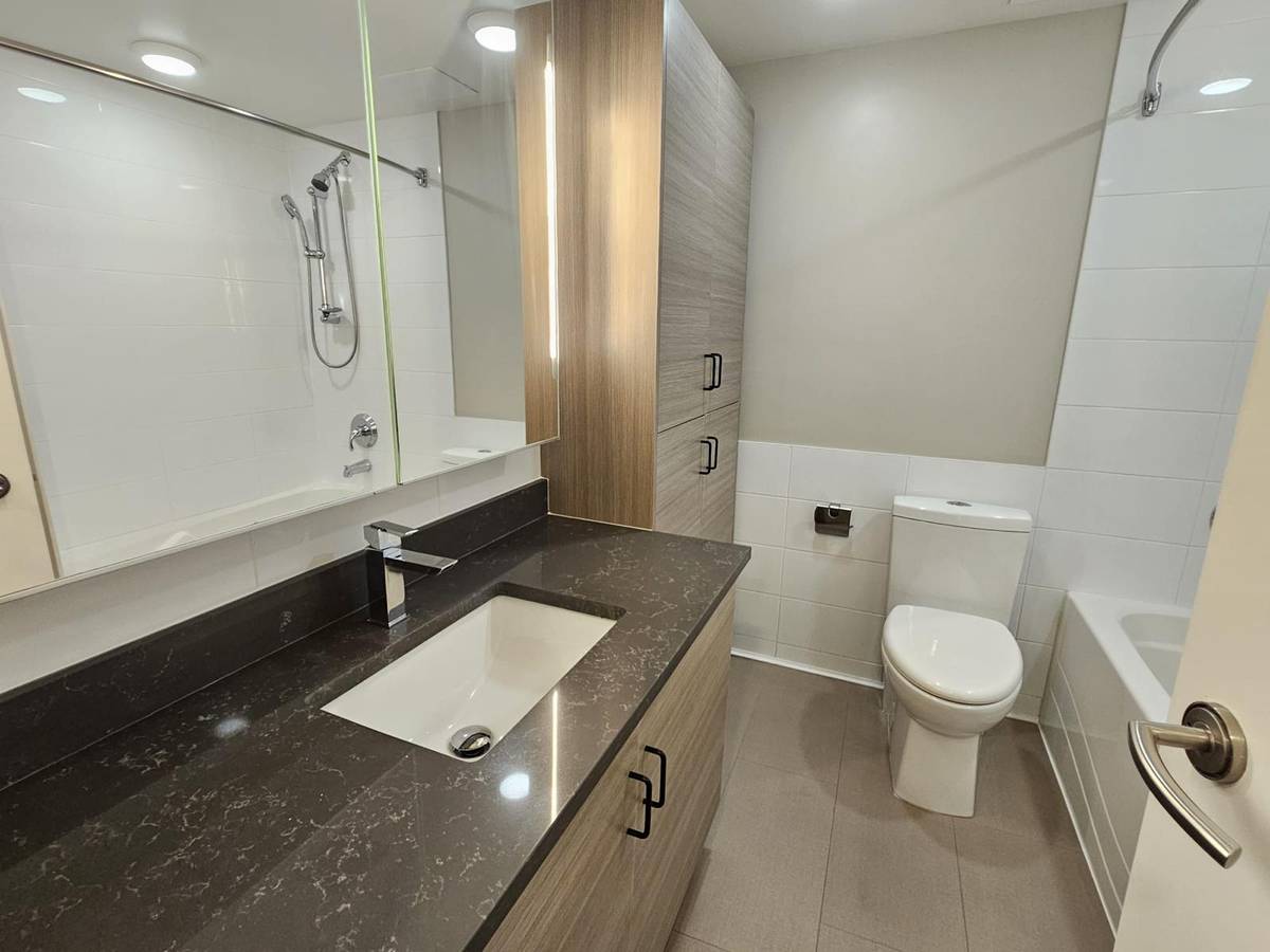 Pet Friendly 1 Bedroom With Laundry In South Granville