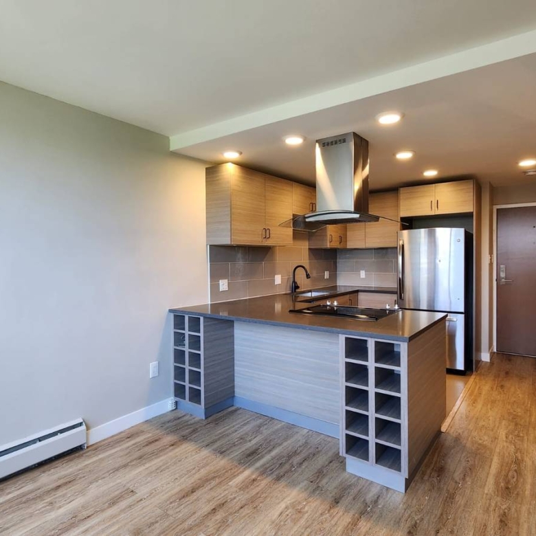 Pet Friendly 1 Bedroom With Laundry In South Granville