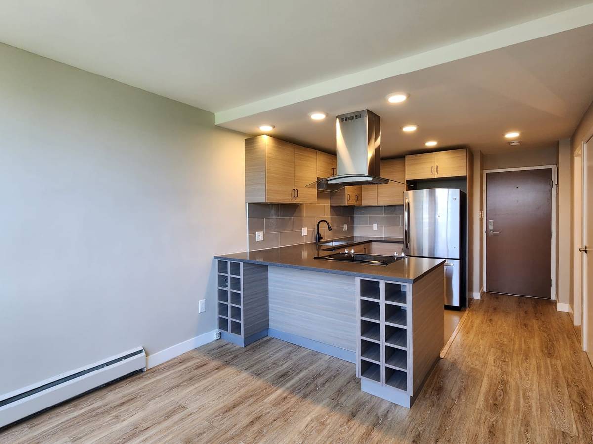 Pet Friendly 1 Bedroom With Laundry In South Granville