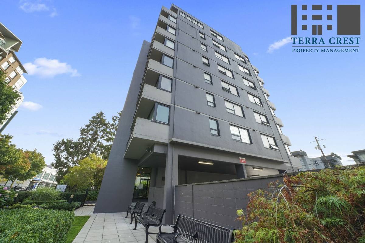 Pet Friendly 575 sqft 1 Bedroom With Laundry In South Granville!
