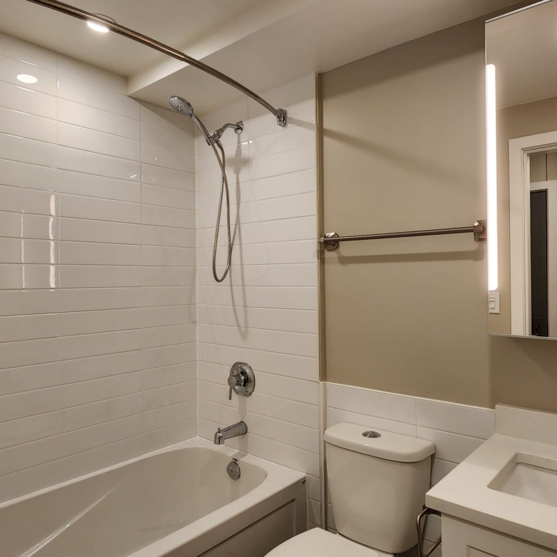 Renovated Pet-Friendly Studio With Laundry Close To Main Street