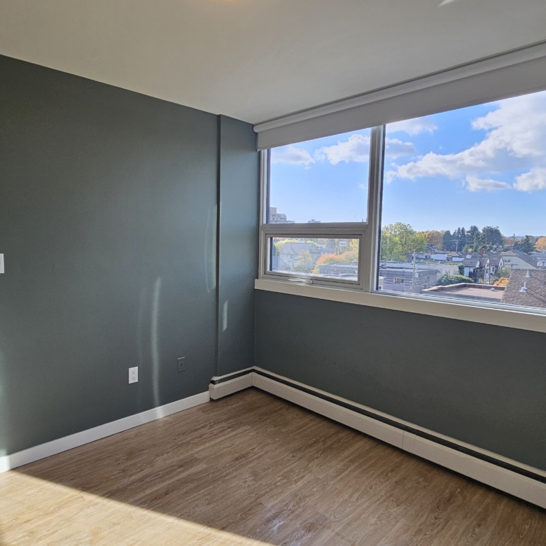 Pet Friendly 1 Bedroom 530 sqft Unit In South Granville