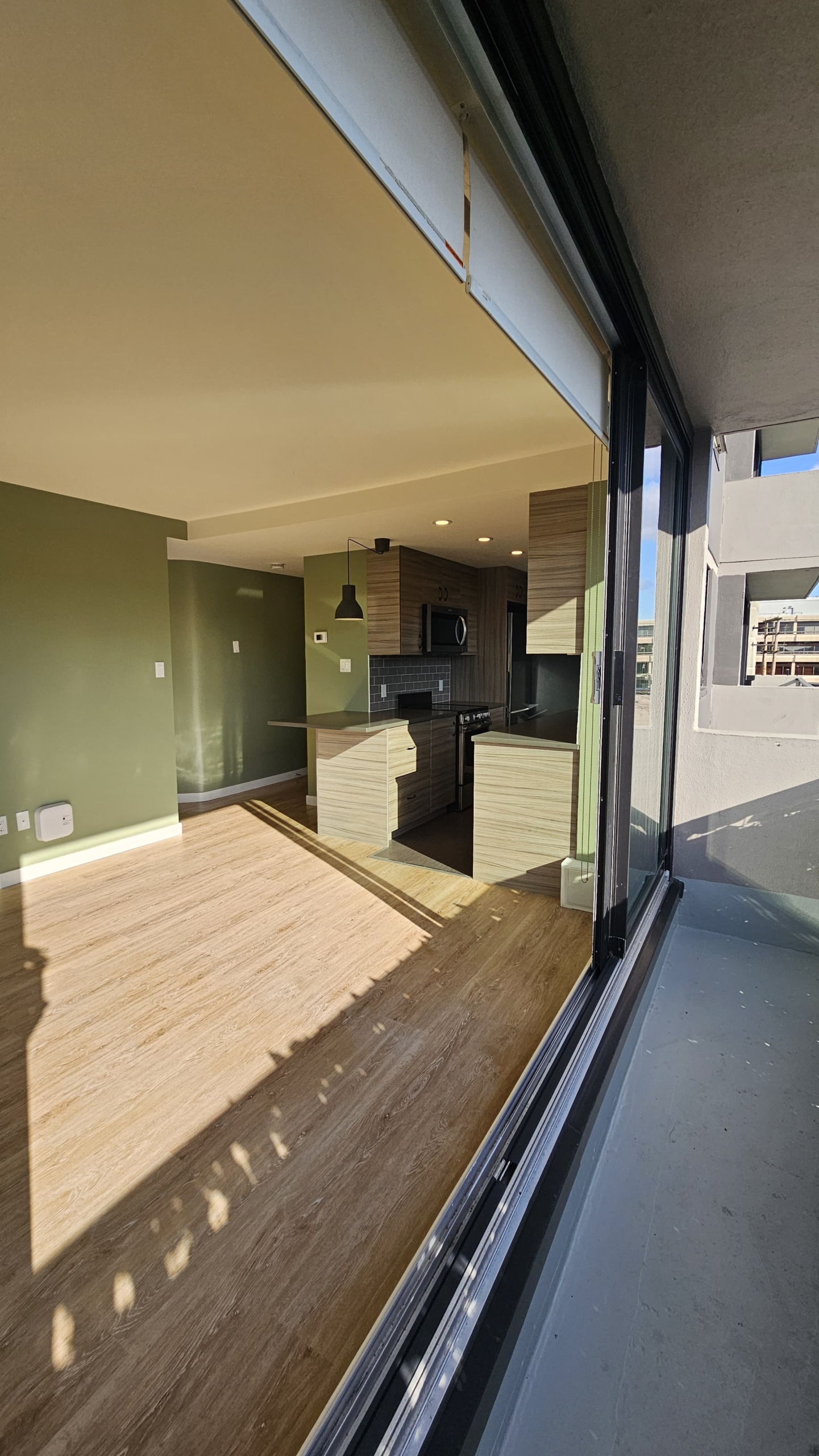 Pet Friendly 1 Bedroom 530 sqft Unit In South Granville