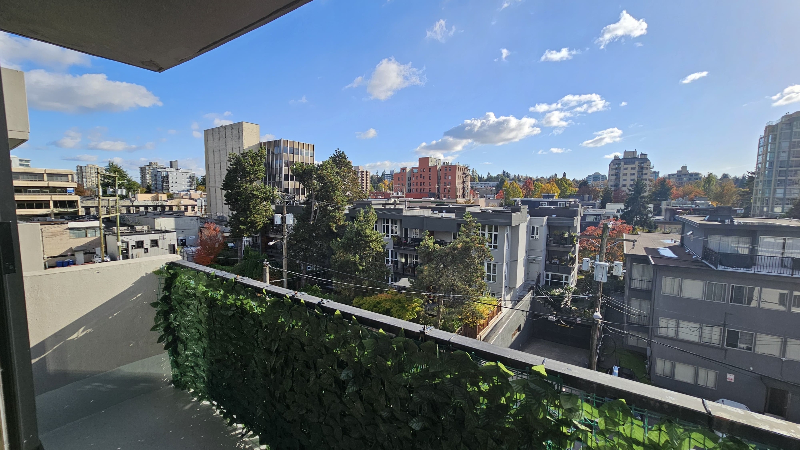Pet Friendly 1 Bedroom 530 sqft Unit In South Granville