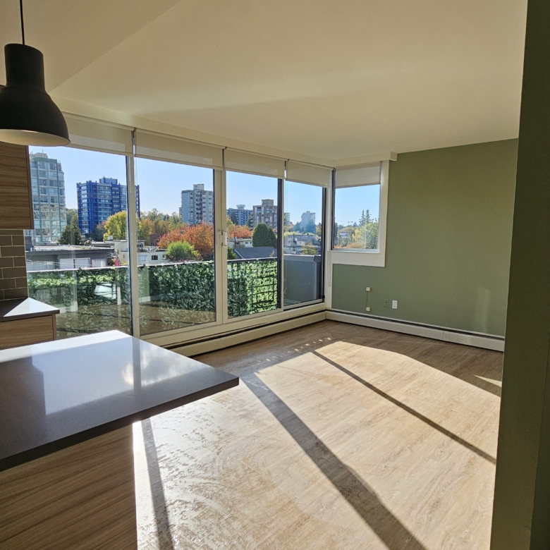 Pet Friendly 1 Bedroom 530 sqft Unit In South Granville