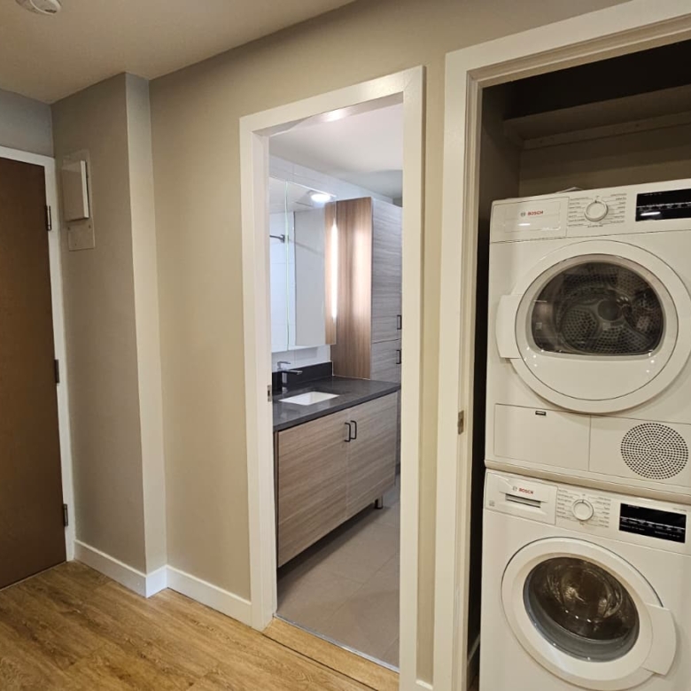 Pet Friendly 1 Bedroom With Laundry In South Granville