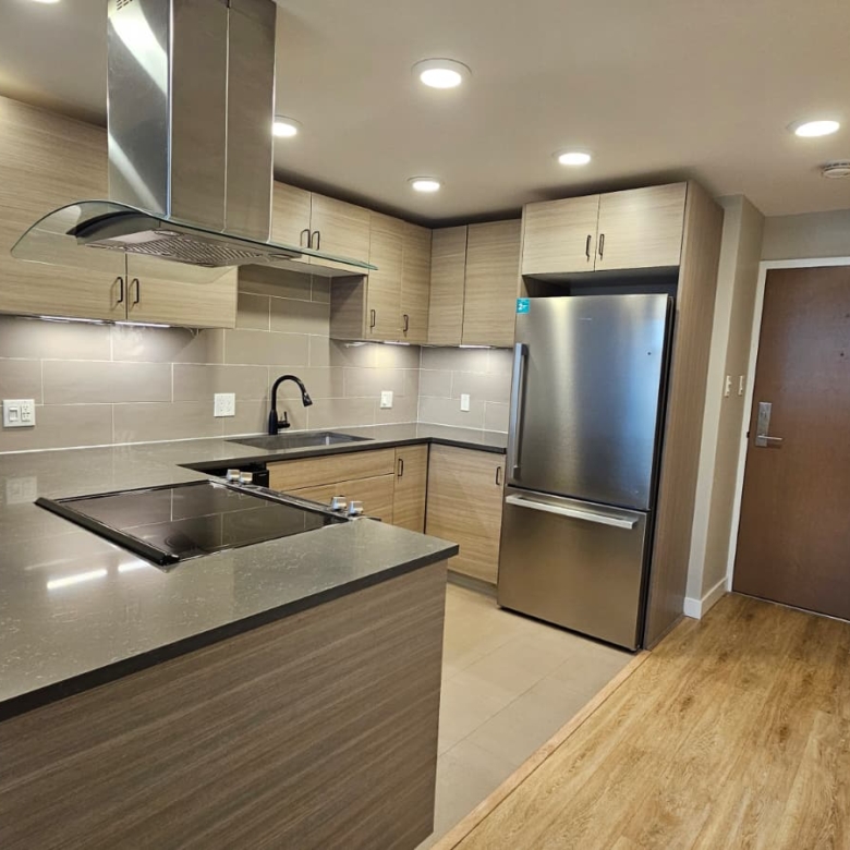 Pet Friendly 1 Bedroom With Laundry In South Granville