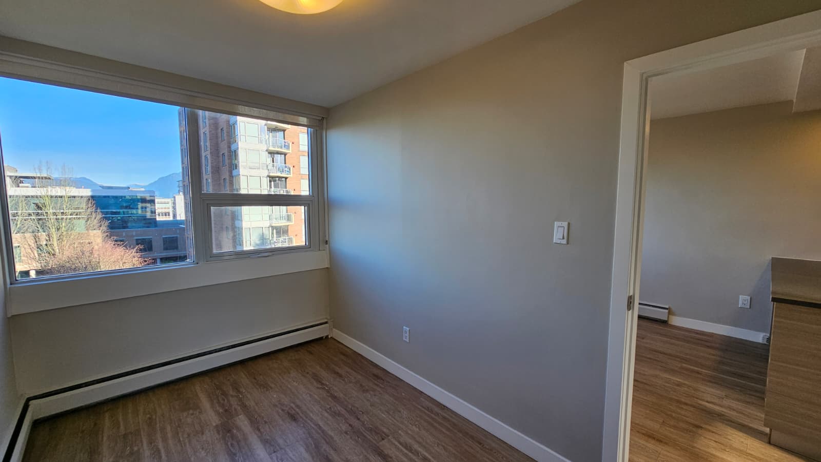 Pet Friendly 1 Bedroom With Laundry In South Granville