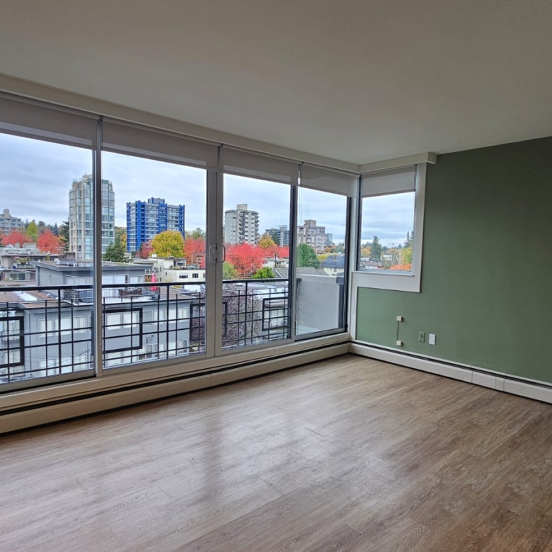 Pet Friendly 1 Bedroom 530 sqft Unit In South Granville