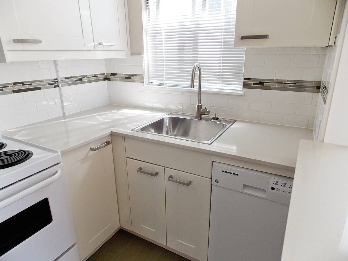 Pet Friendly 1 Bedroom Unit In The West End