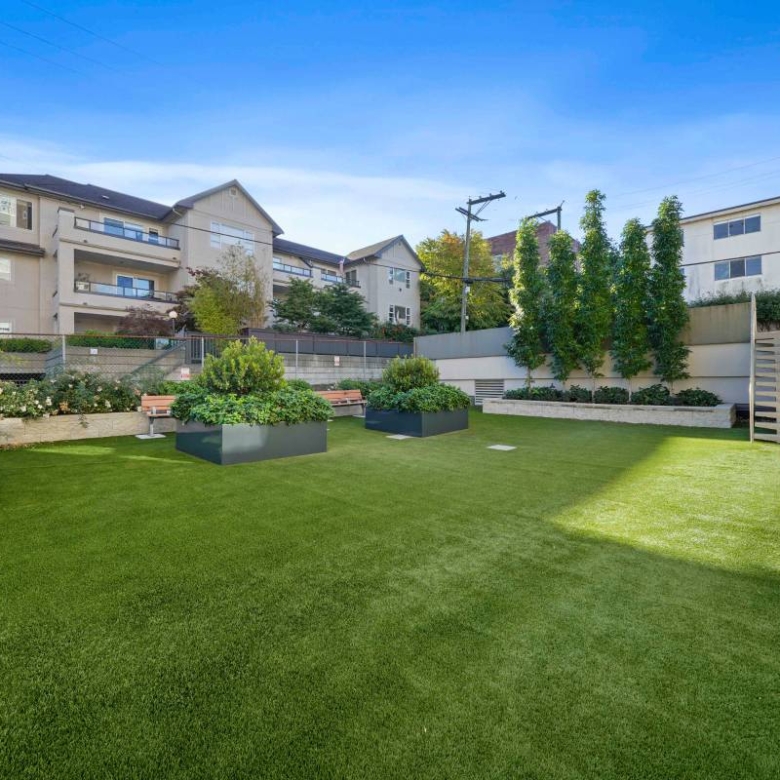 Pet Friendly 1 Bedroom Unit In Mount Pleasant