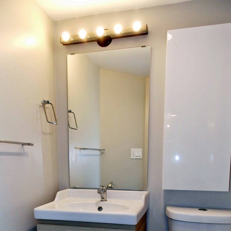 Pet Friendly 1 Bedroom Unit In Mount Pleasant