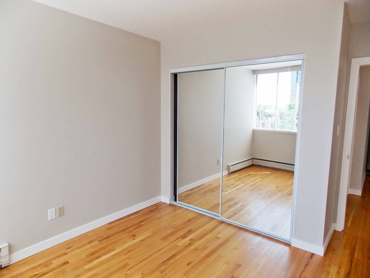Pet Friendly 1 Bedroom Unit In The West End