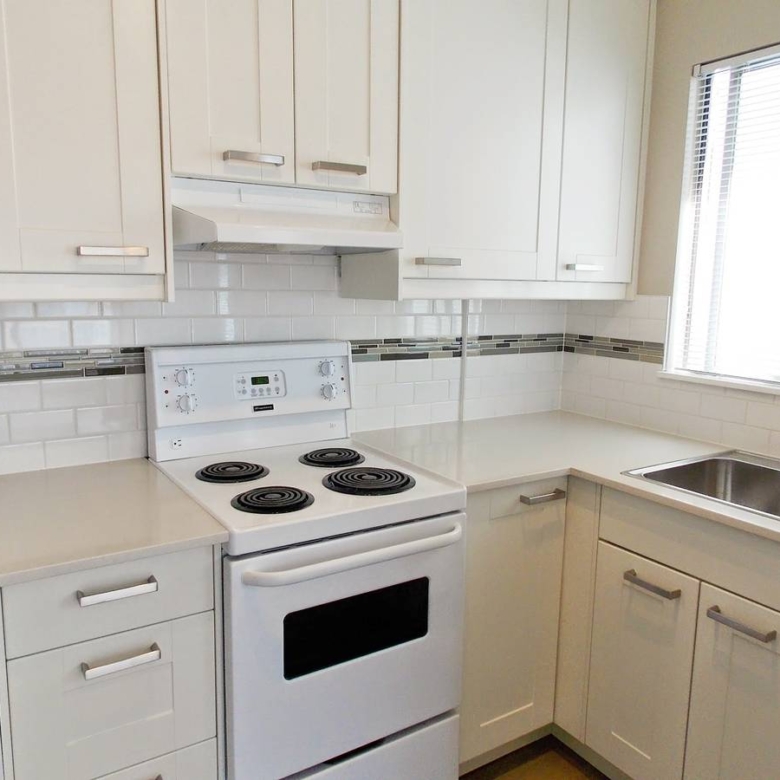 Pet Friendly 1 Bedroom Unit In The West End