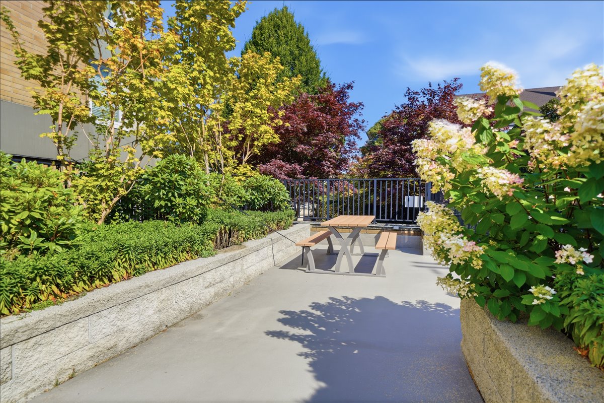 Pet Friendly 1 Bedroom Unit In Mount Pleasant