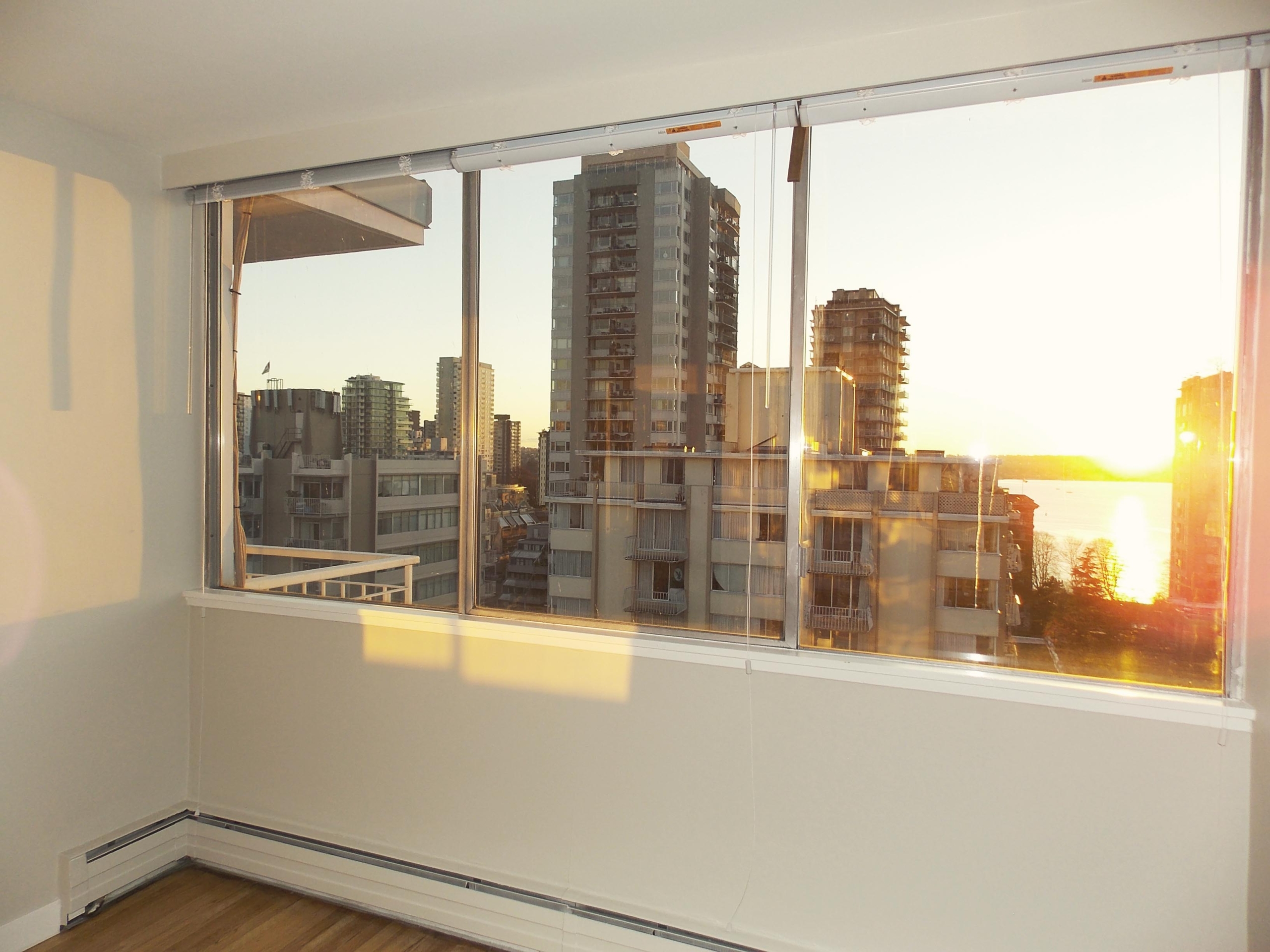  1 Bedroom Pet Friendly Penthouse Unit With Stunning Ocean Views
