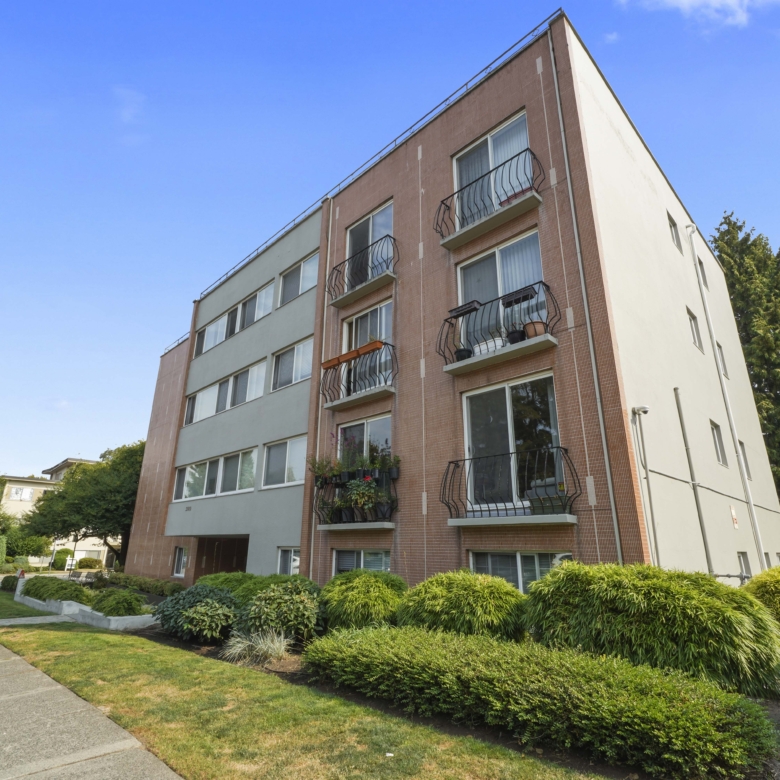 Bright Pet Friendly 1 Bedroom Unit In Fairview