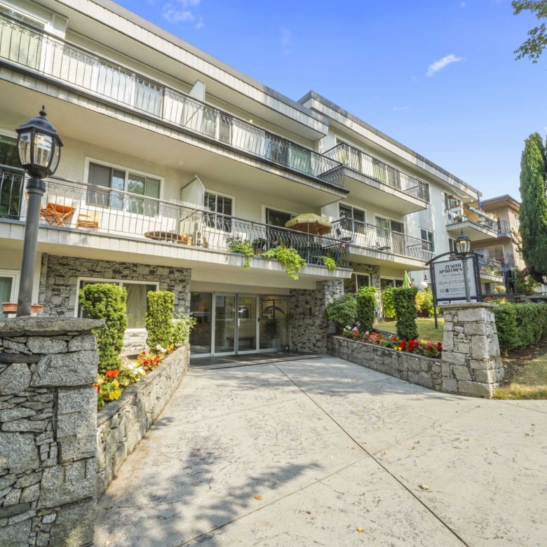Large Cat Friendly 1 Bedroom With Laundry Close to Commercial Drive