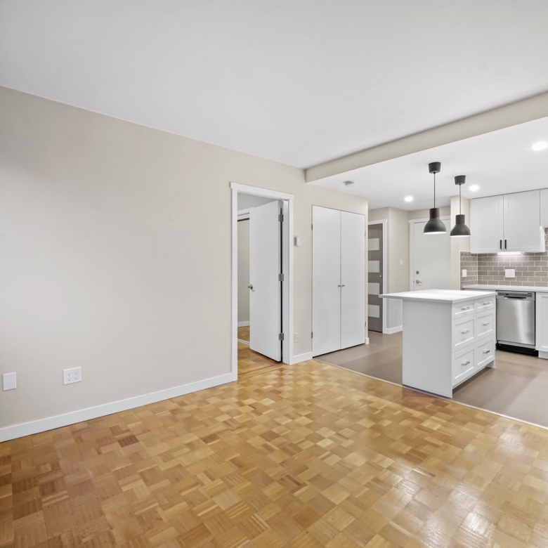 Bright Pet Friendly 1 Bedroom Unit In Fairview