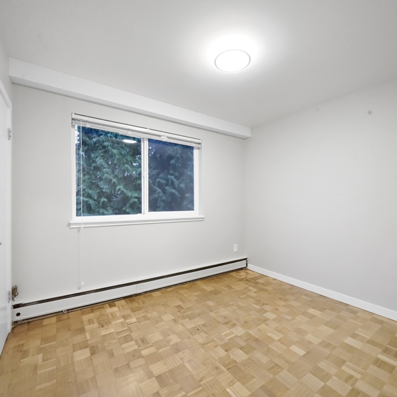 Bright Pet Friendly 1 Bedroom Unit In Fairview