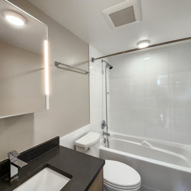 Pet Friendly 1 Bedroom Unit In South Granville