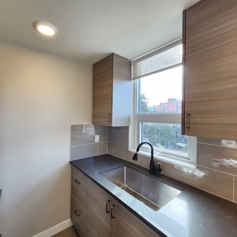 Pet Friendly 1 Bedroom Unit In South Granville