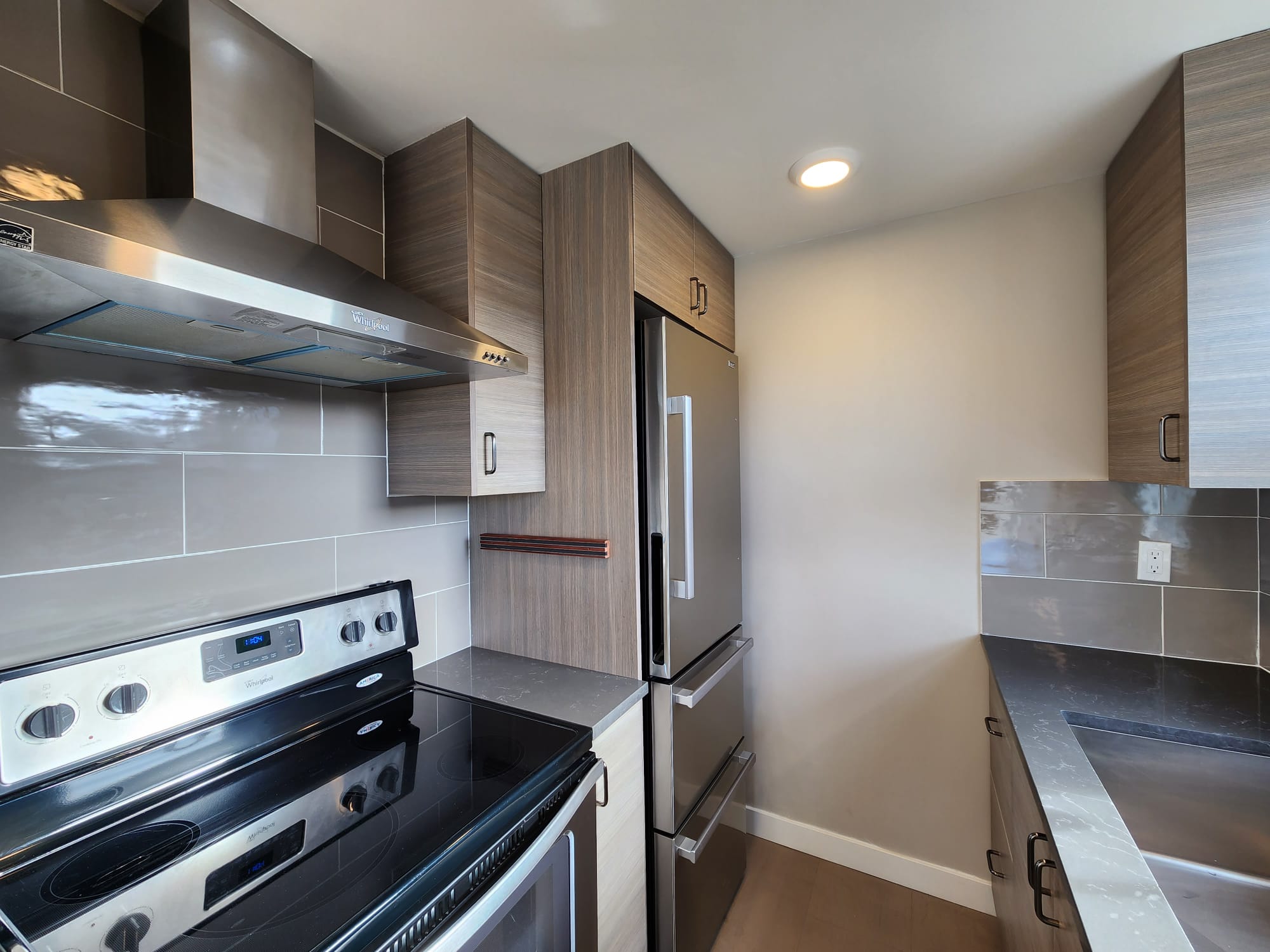 Pet Friendly 1 Bedroom Unit In South Granville