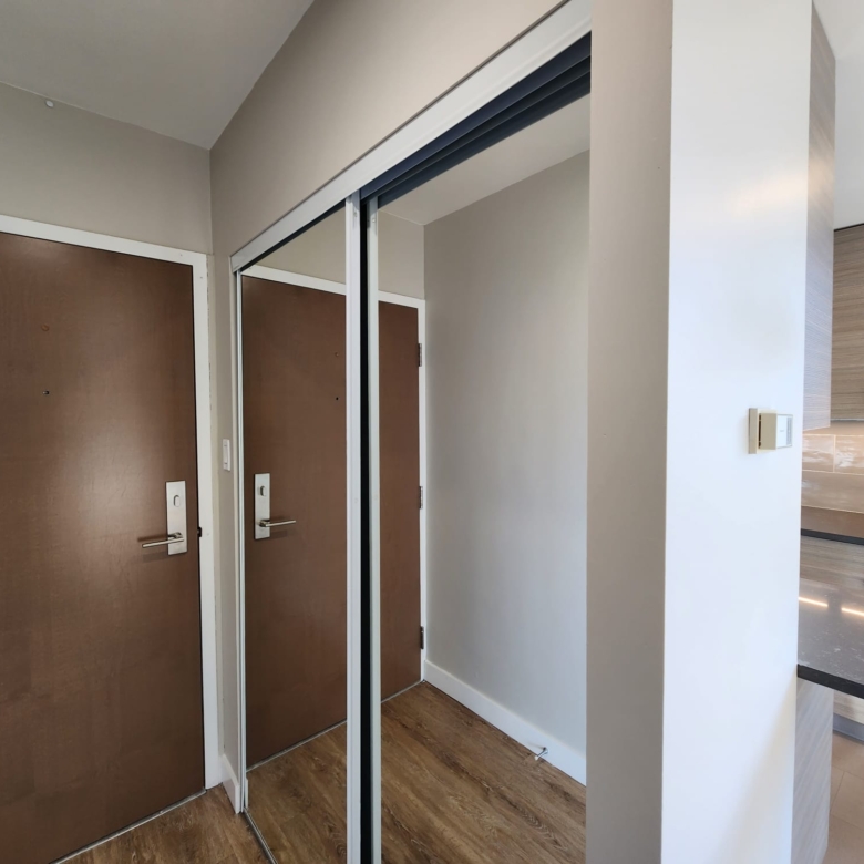 Pet Friendly 1 Bedroom Unit In South Granville