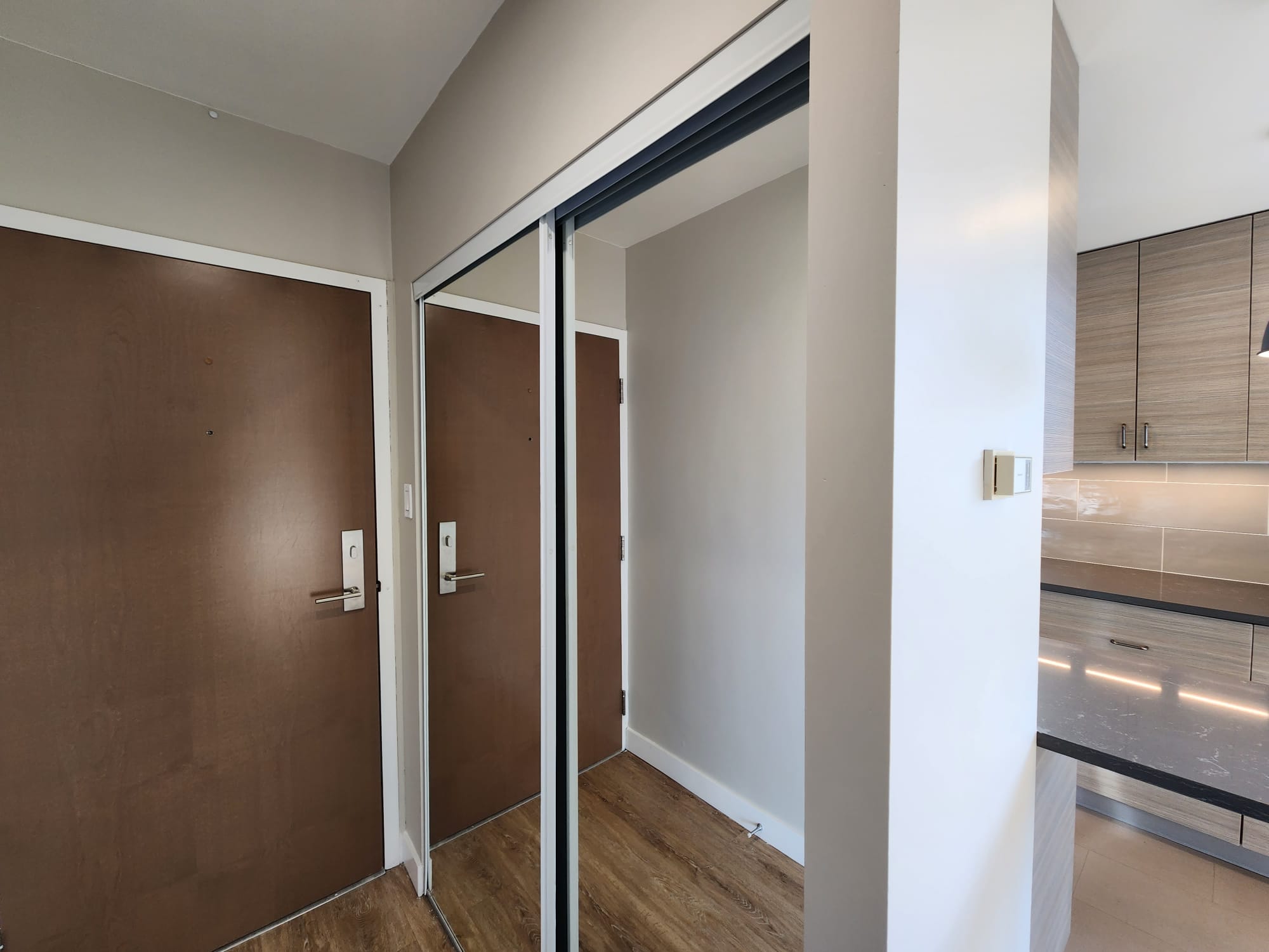 Pet Friendly 1 Bedroom Unit In South Granville
