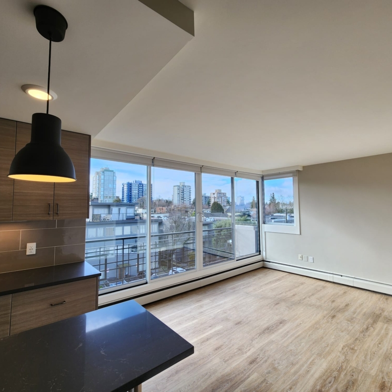 Pet Friendly 1 Bedroom Unit In South Granville