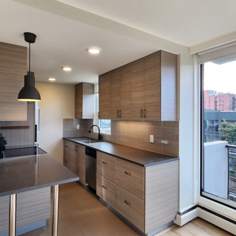 Pet Friendly 1 Bedroom Unit In South Granville