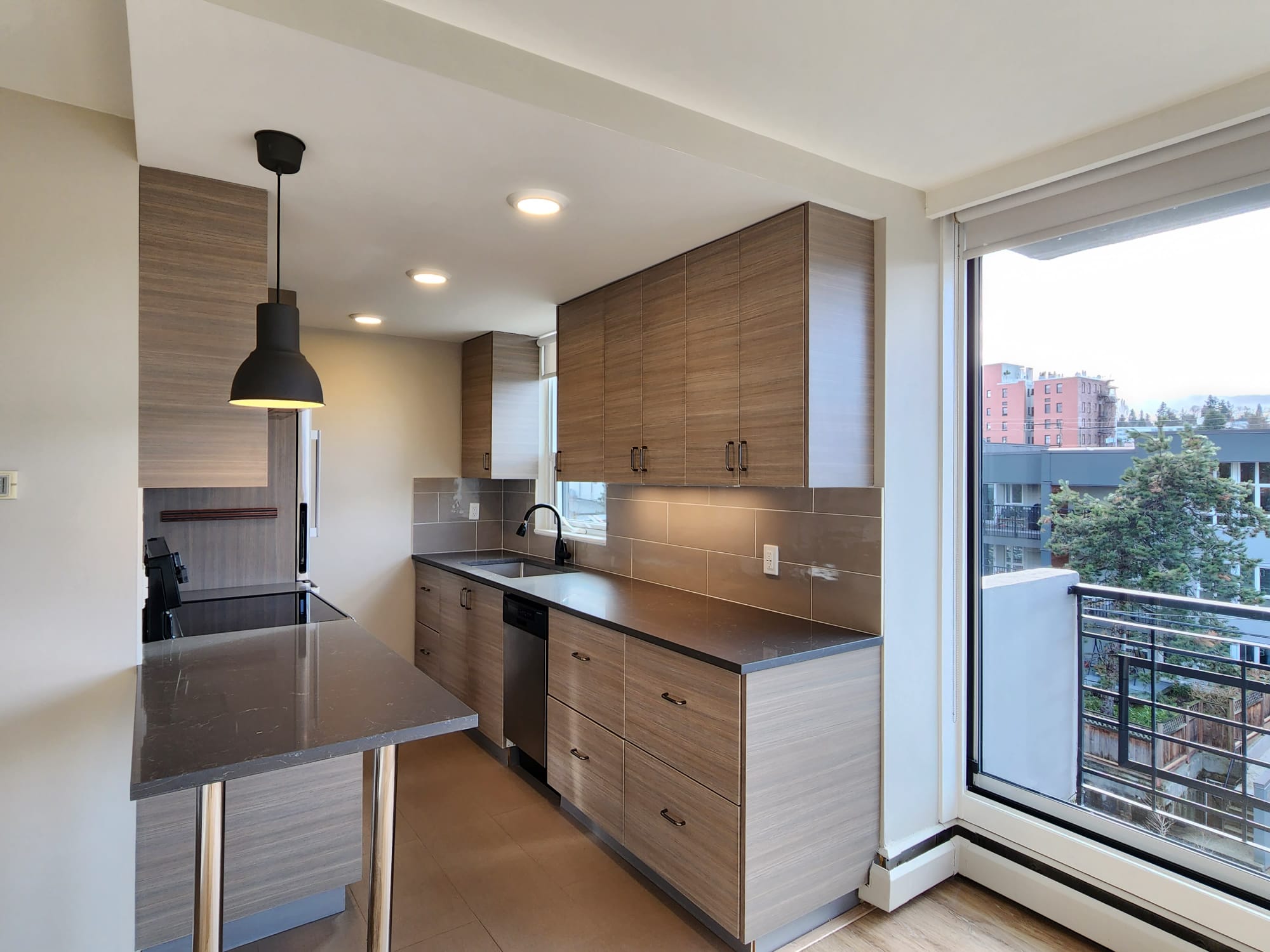 Pet Friendly 1 Bedroom Unit In South Granville