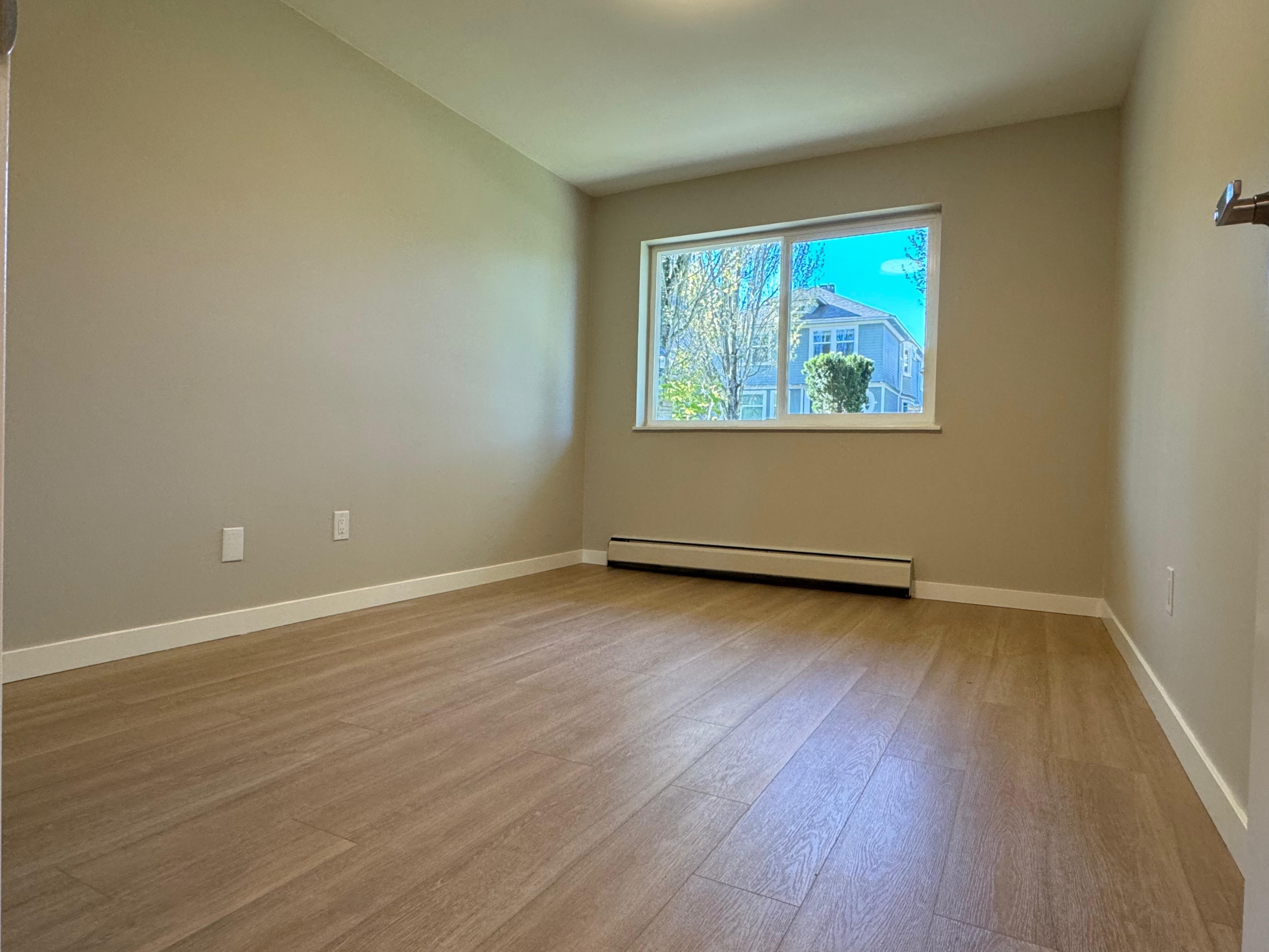 1 Bedroom Cat Friendly Unit With Laundry Close To Commercial Drive