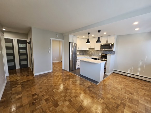 Bright Pet Friendly 1 Bedroom Unit In Fairview 