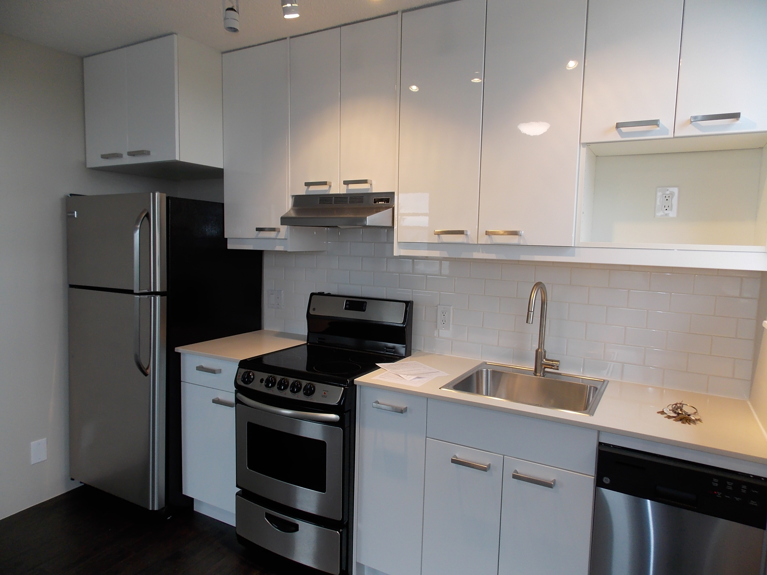 Pet Friendly 1 Bedroom Unit In Mount Pleasant