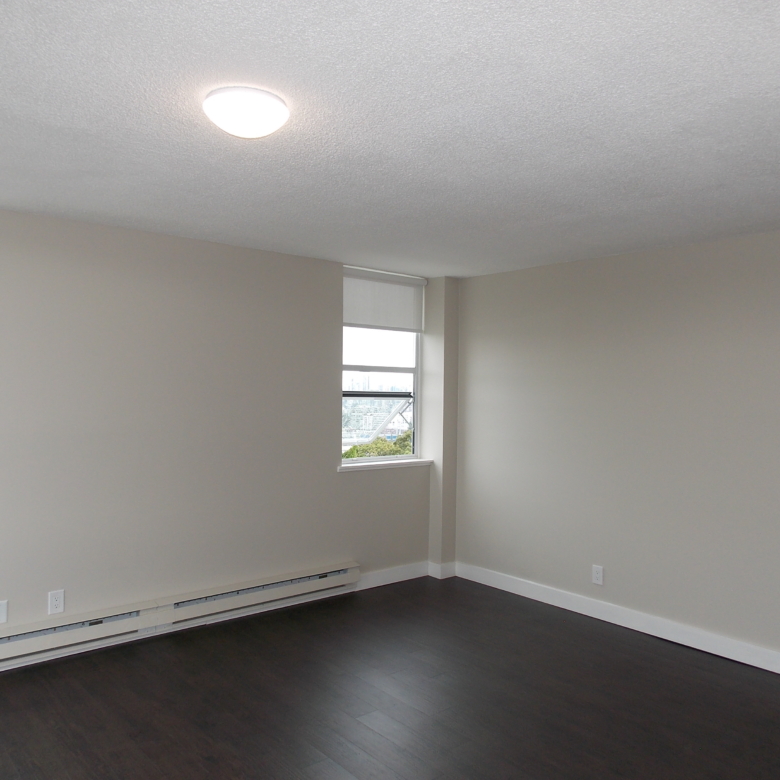Pet Friendly 1 Bedroom Unit In Mount Pleasant