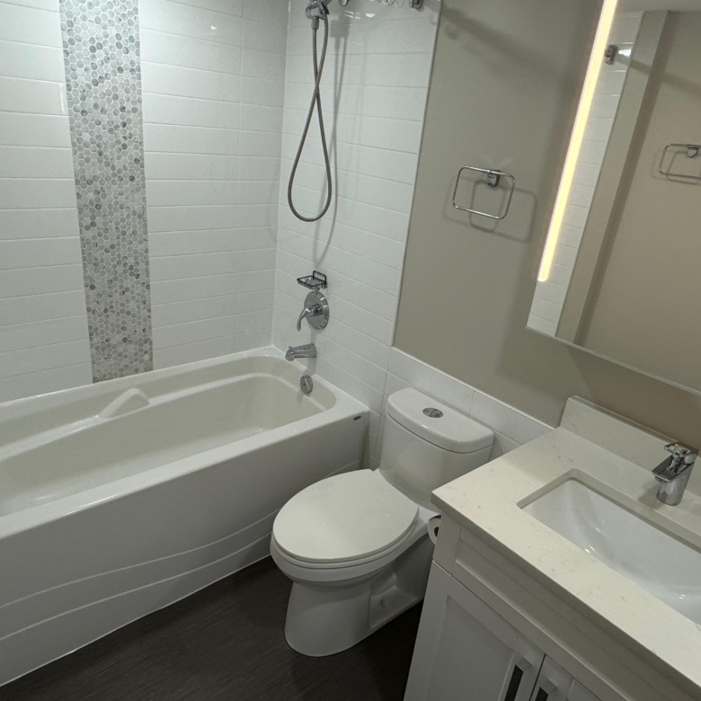 Bright Pet Friendly 1 Bedroom Unit In Fairview 