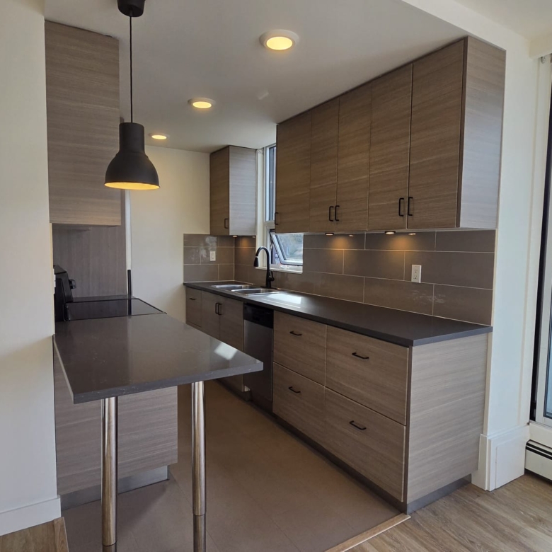 Pet Friendly 1 Bedroom Unit In South Granville
