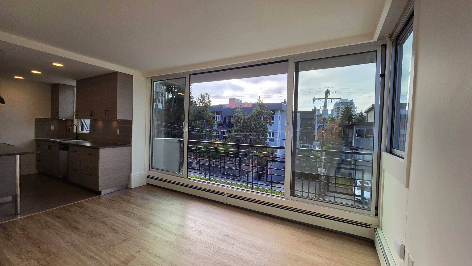 Pet Friendly 1 Bedroom Unit In South Granville