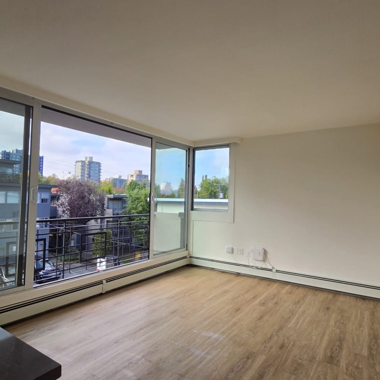 Pet Friendly 1 Bedroom Unit In South Granville