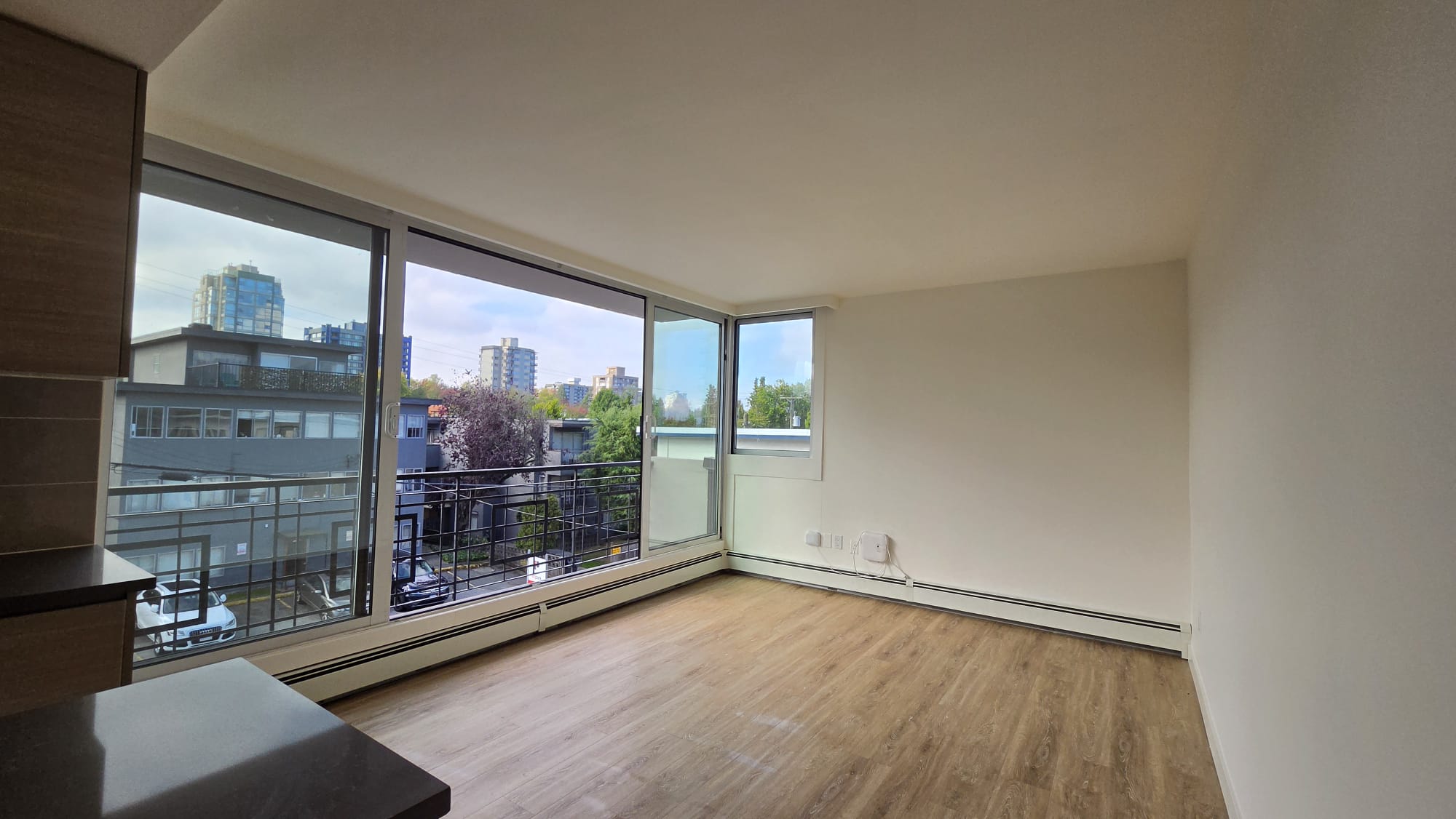Pet Friendly 1 Bedroom Unit In South Granville