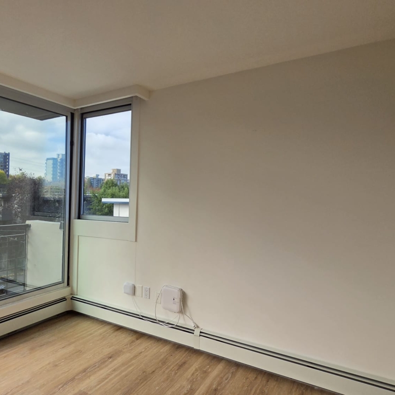 Pet Friendly 1 Bedroom Unit In South Granville