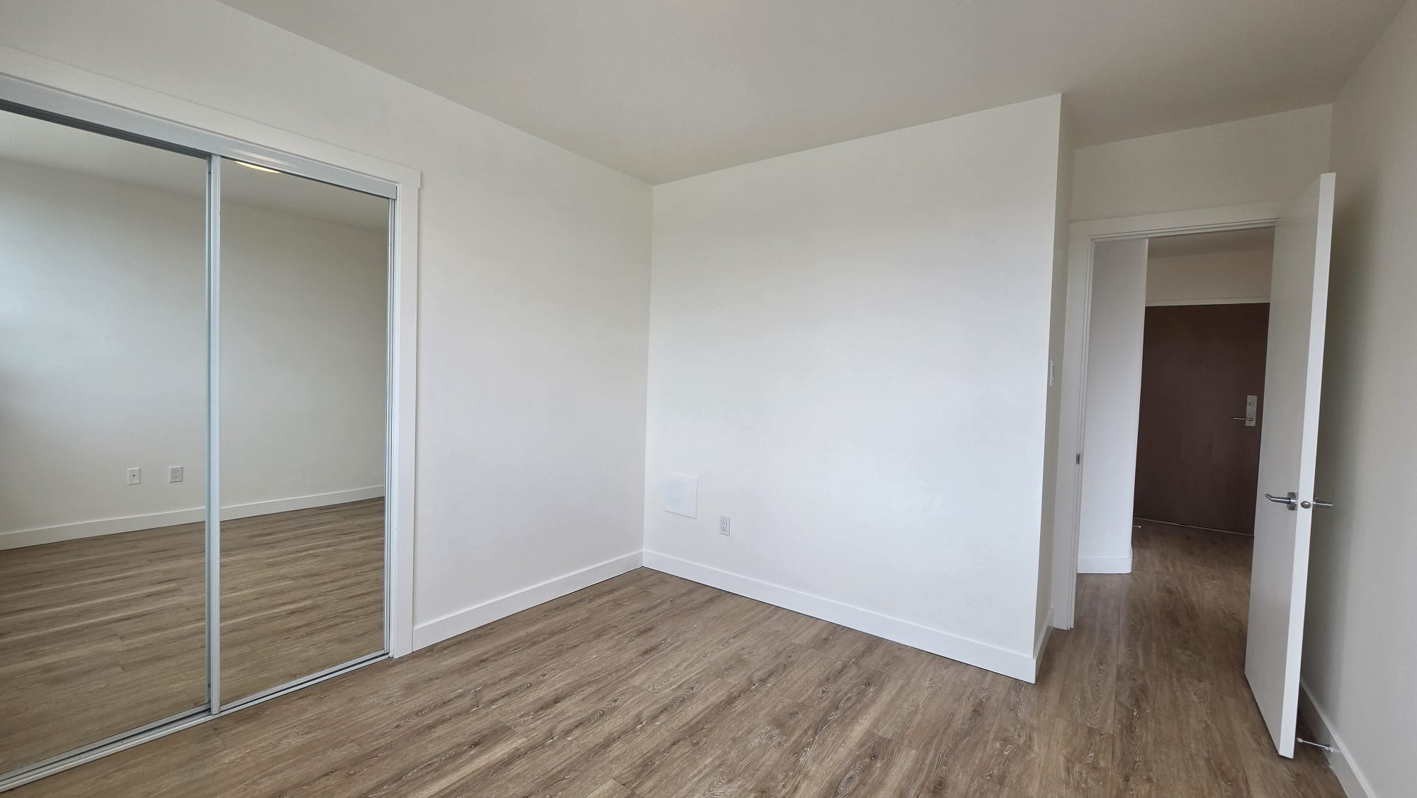 Pet Friendly 1 Bedroom Unit In South Granville