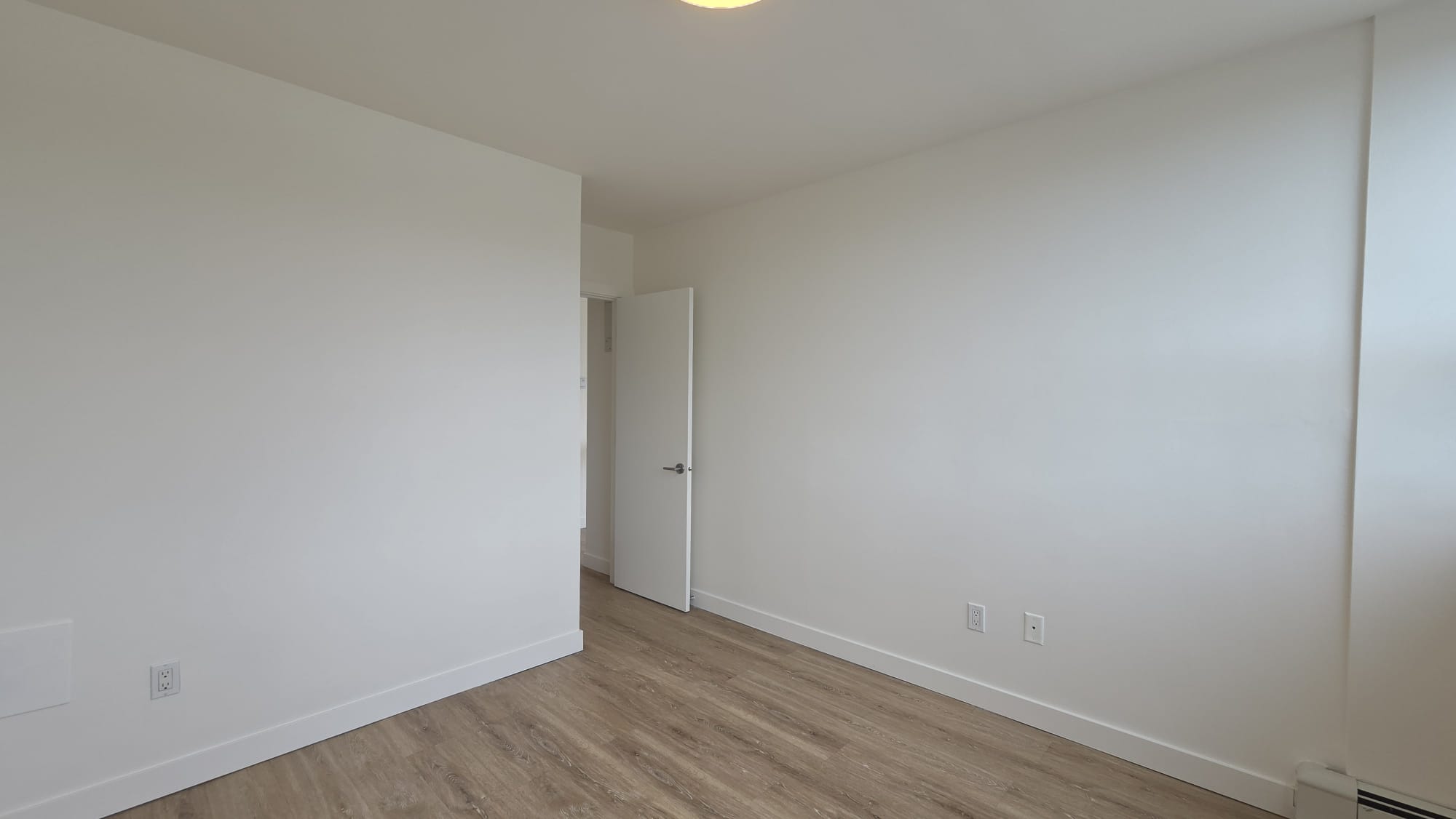 Pet Friendly 1 Bedroom Unit In South Granville